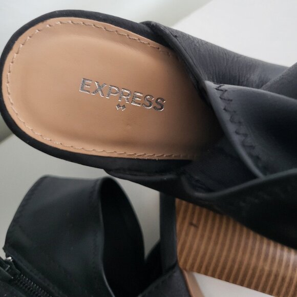 Express Leather Peep Toe black Boots Booties Wood Block Heel size 8 - Picture 7 of 8
